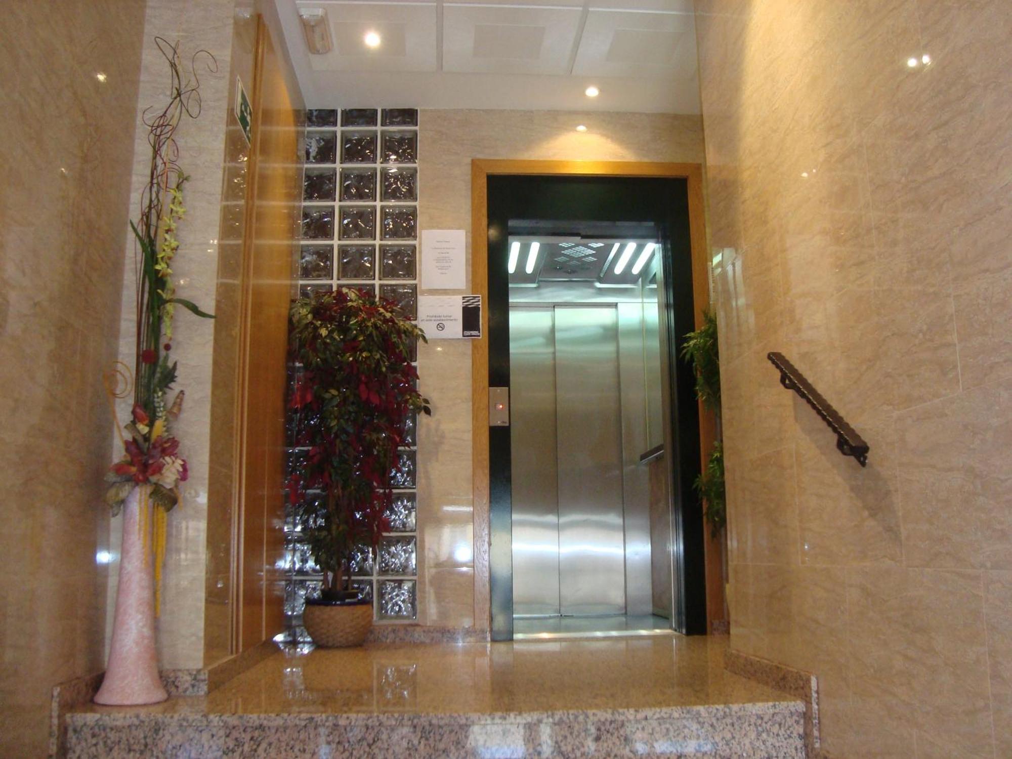 Hotel Suiza Bronchales Exterior photo