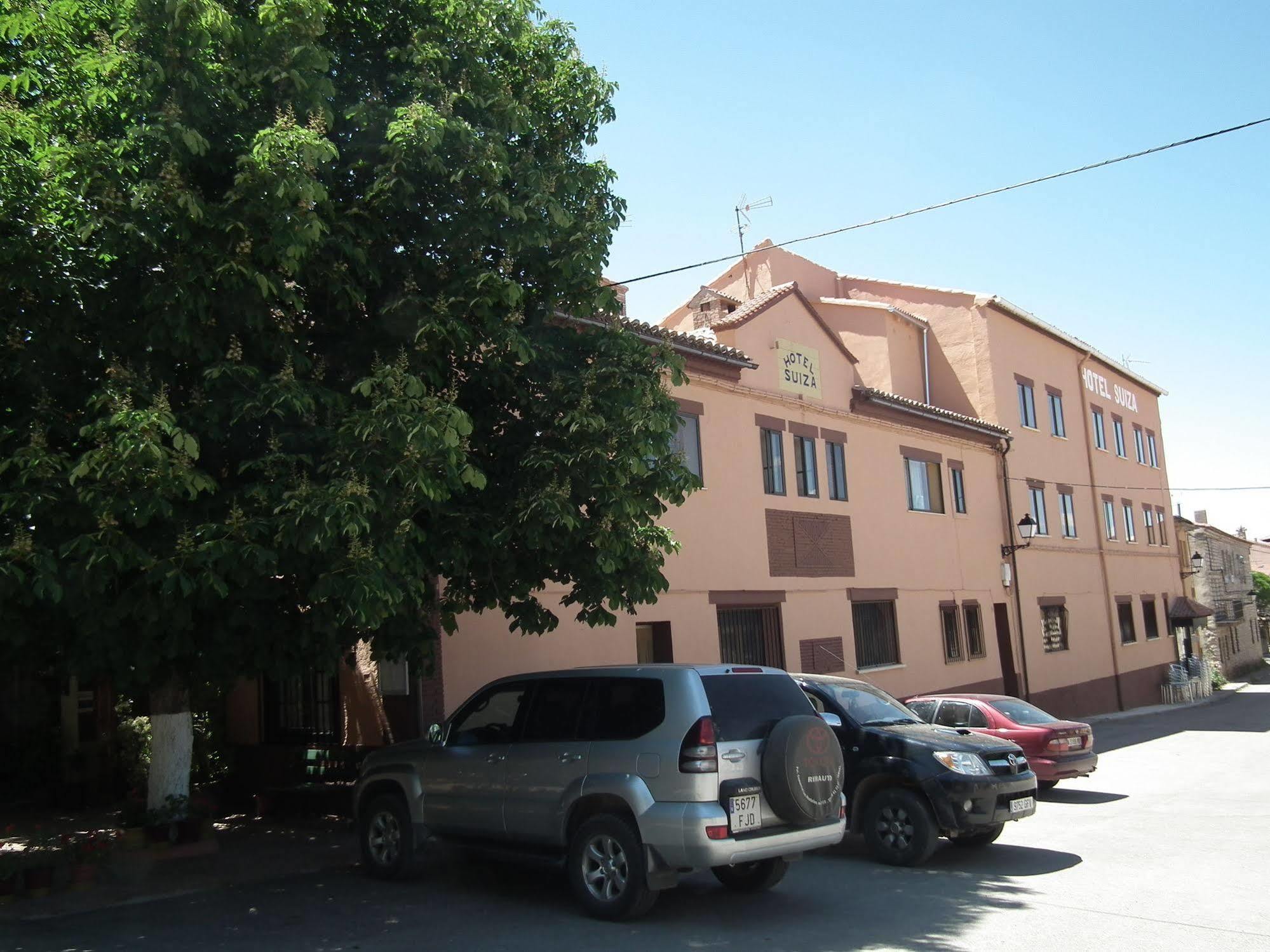 Hotel Suiza Bronchales Exterior photo